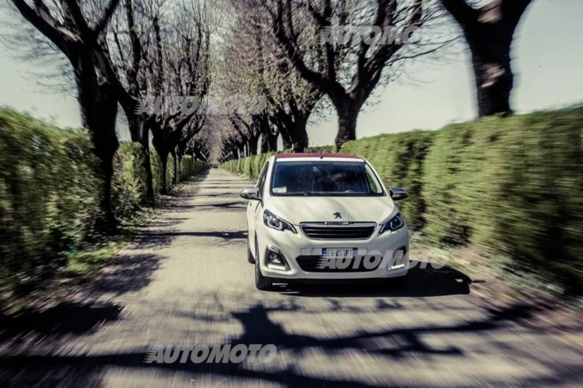 Peugeot 108 Top: praticità chic [VIDEO] (38)