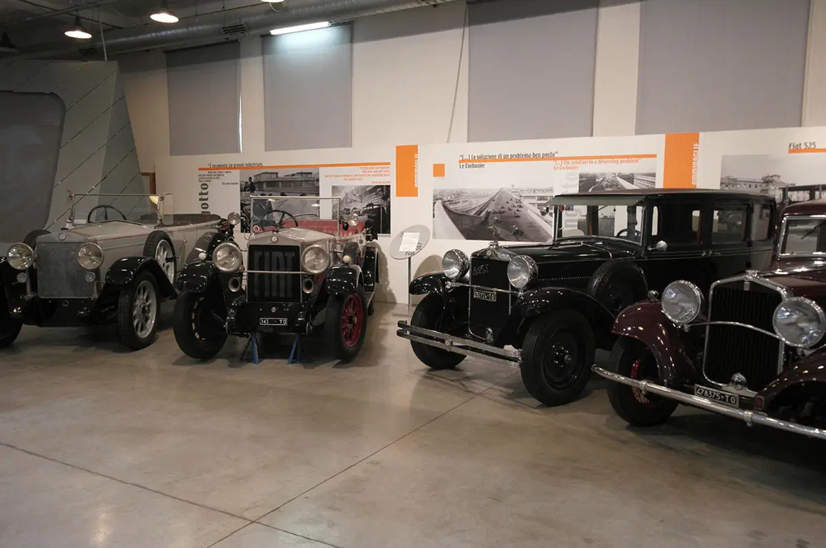 Centro Storico Fiat: auto - e non solo quelle - a Torino (7)