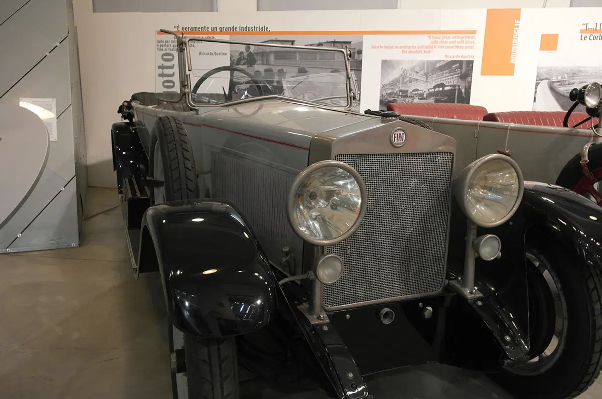 Centro Storico Fiat: auto - e non solo quelle - a Torino (13)