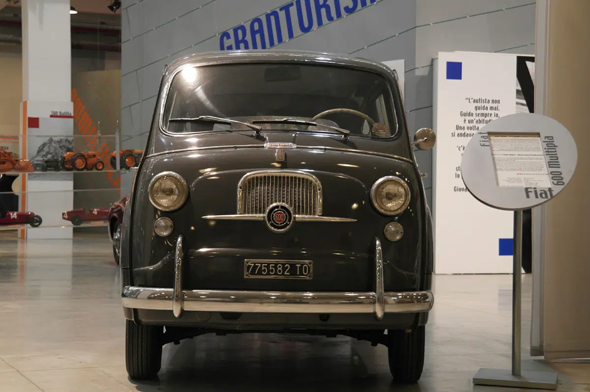 Centro Storico Fiat: auto - e non solo quelle - a Torino (30)