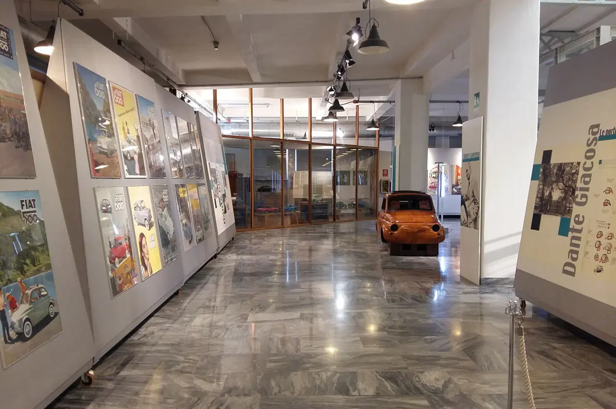 Centro Storico Fiat: auto - e non solo quelle - a Torino (47)