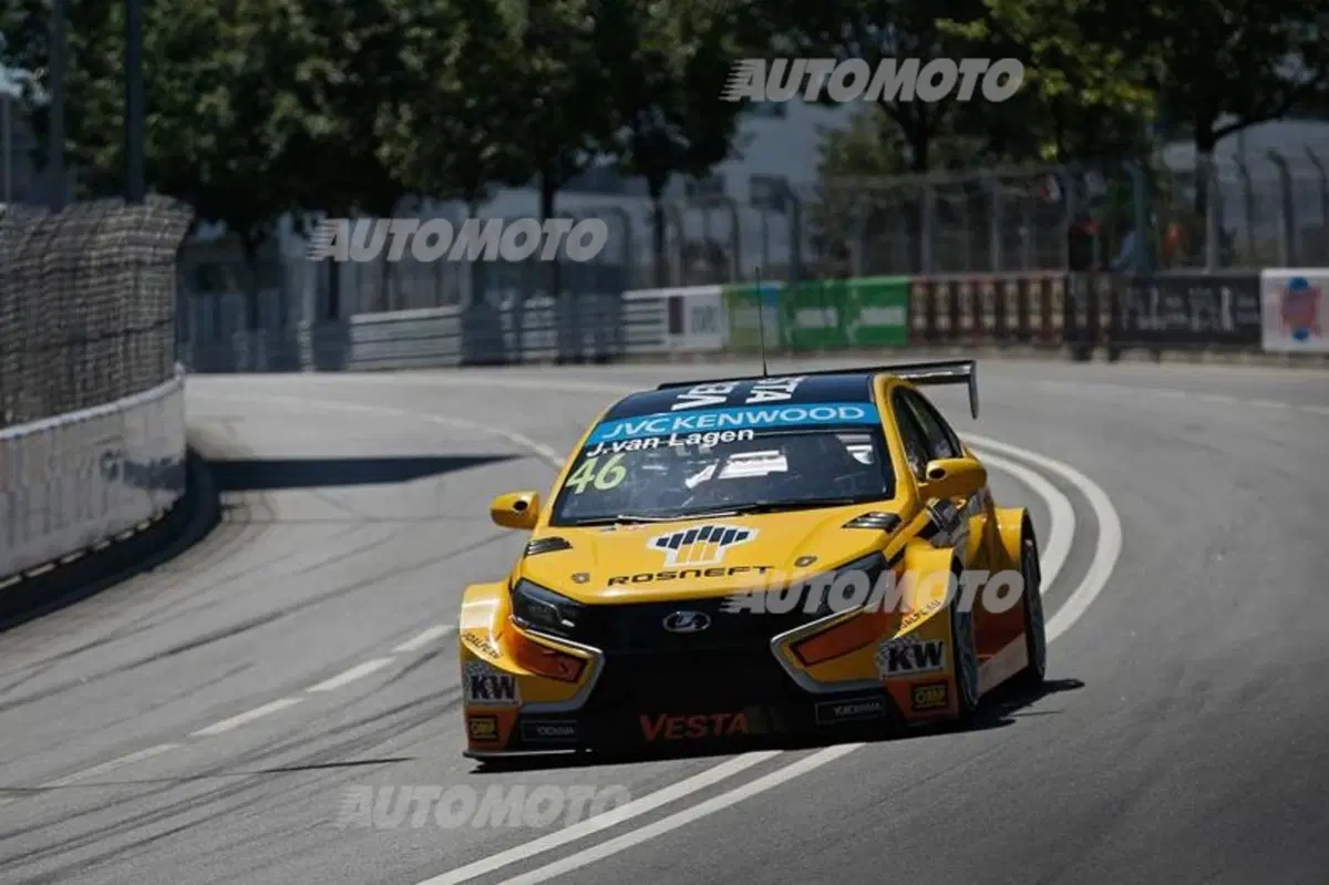 WTCC 2015, qualifiche Portogallo: pole per López (5)