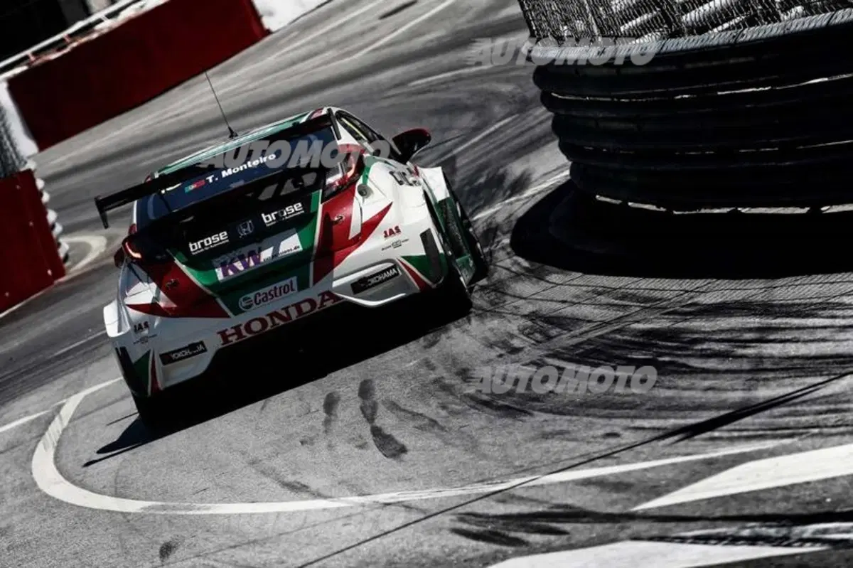 WTCC 2015, qualifiche Portogallo: pole per López (7)
