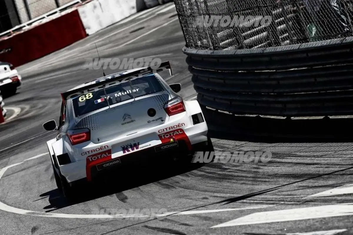 WTCC 2015, qualifiche Portogallo: pole per López (25)