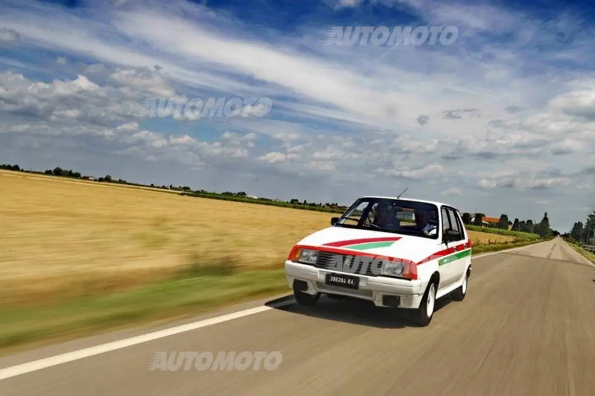 Citroen Visa Chrono, rinasce la piccola sportiva degli anni '80 (19)