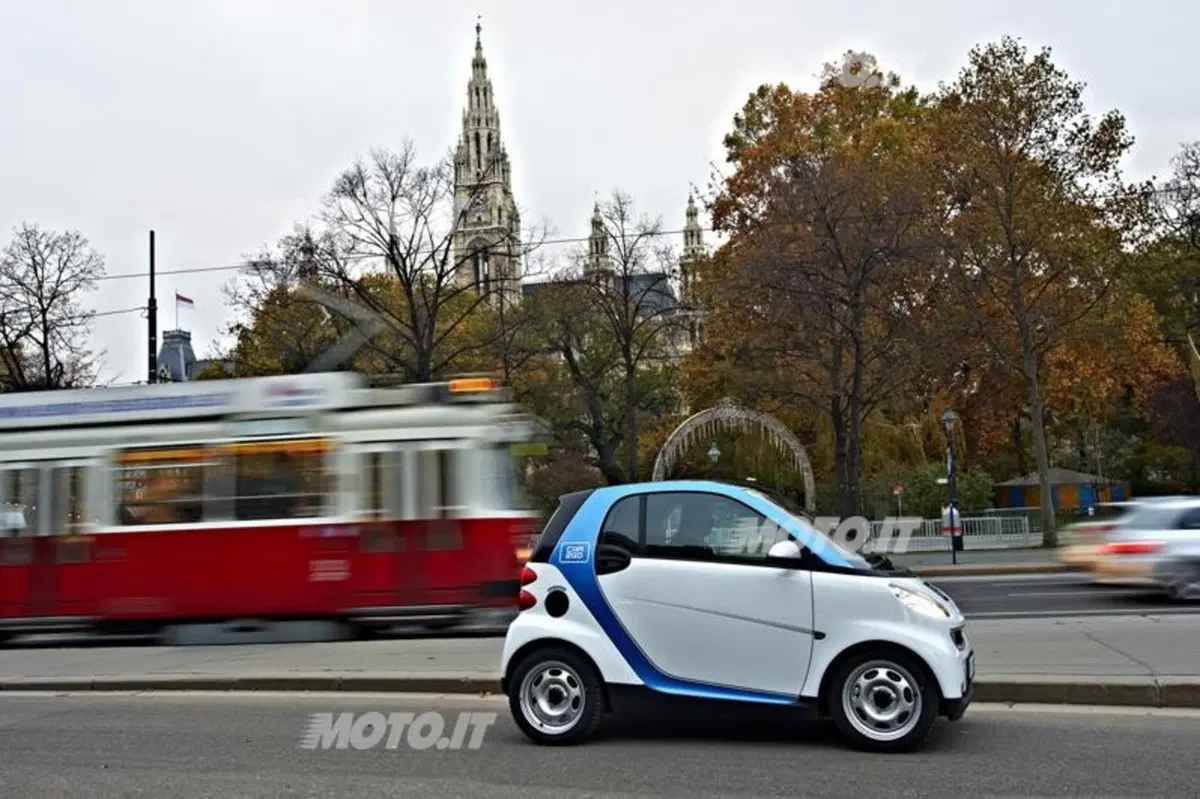 Car2go apre le iscrizioni anche a Bologna (16)