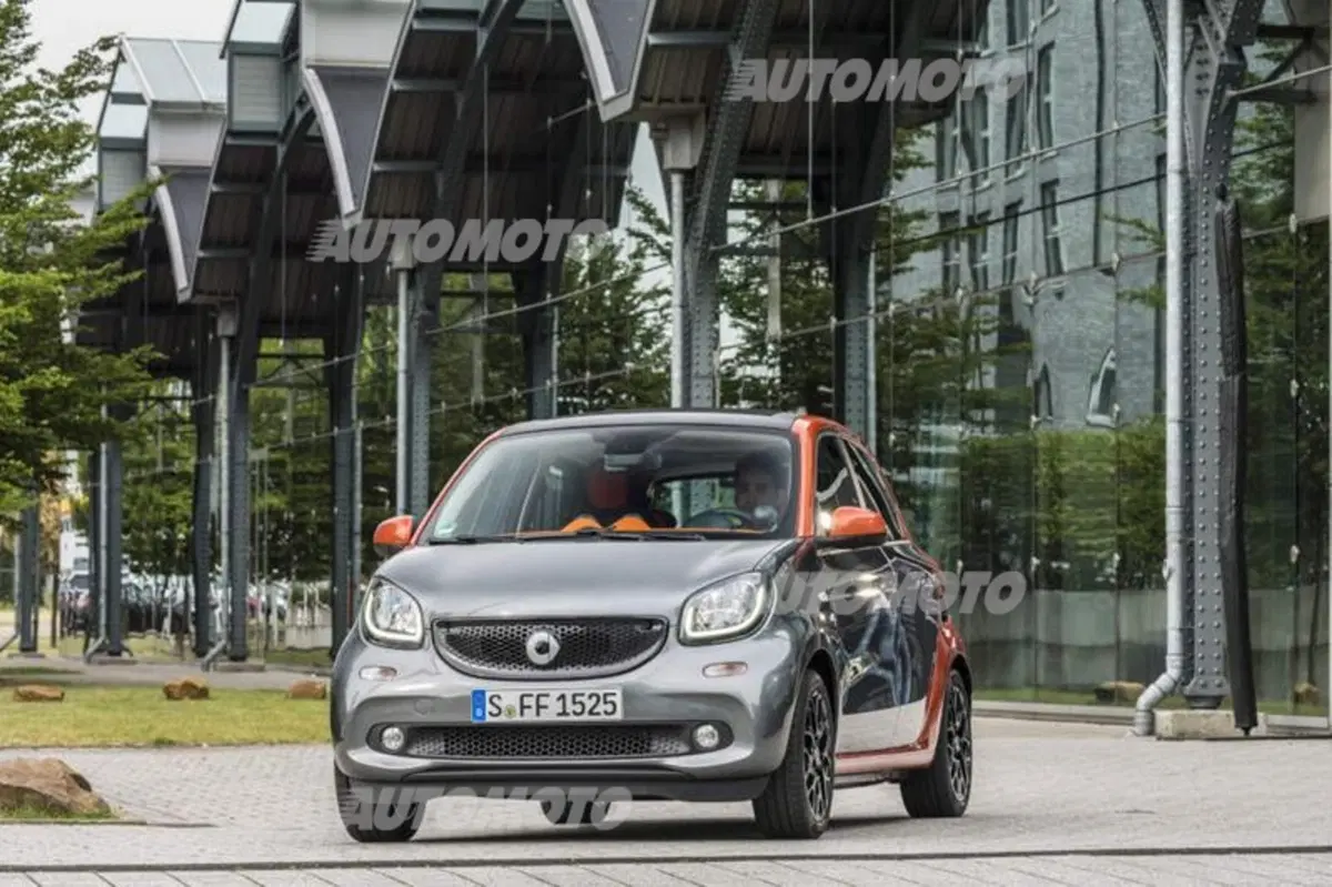 Nuova smart con cambio automatico twinamic (7)