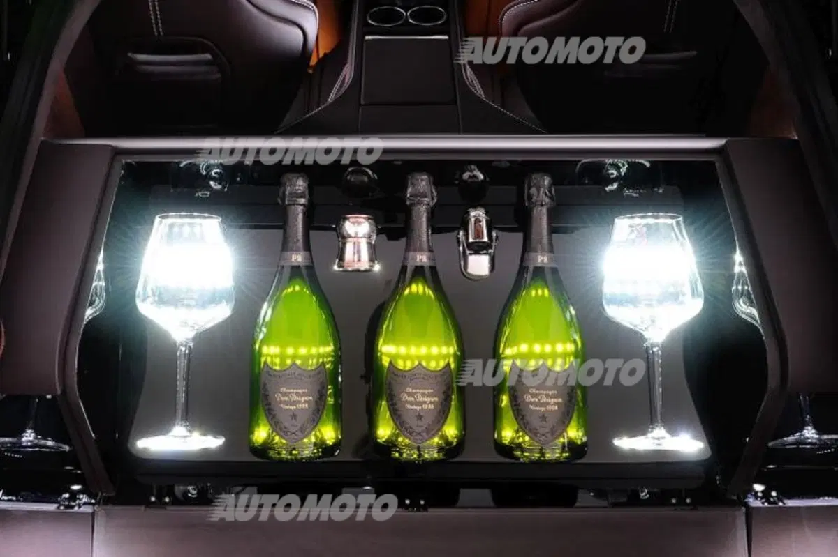 Ecco l’esclusiva Aston Martin Rapide “Champagne” (3)