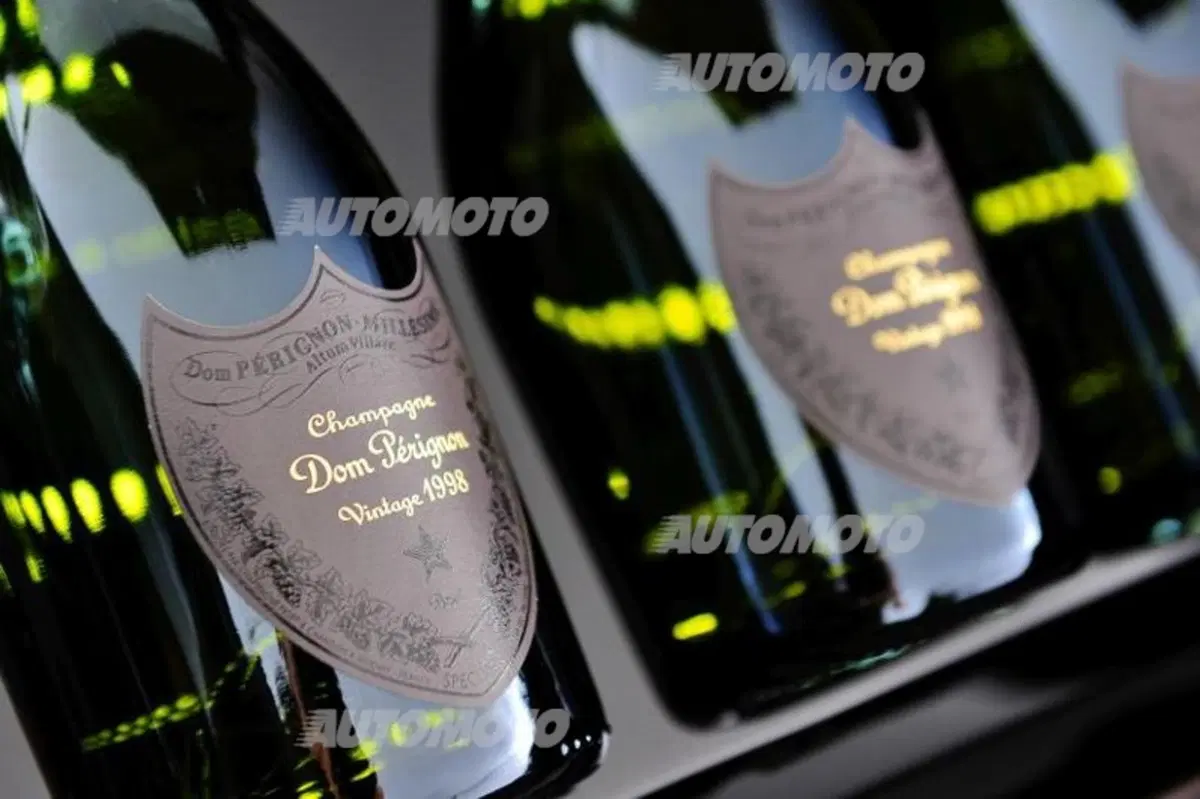 Ecco l’esclusiva Aston Martin Rapide “Champagne” (5)