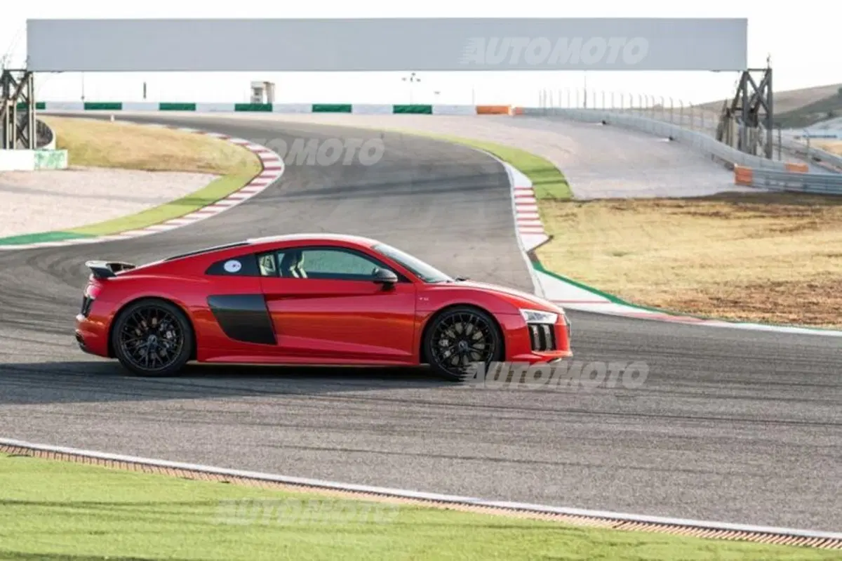 Nuova Audi R8 (40)
