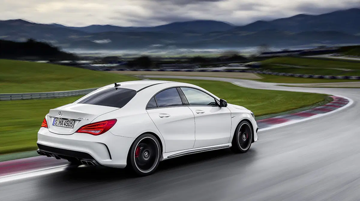 Mercedes-AMG CLA e GLA 45 AMG 2015: iniezione di potenza (12)