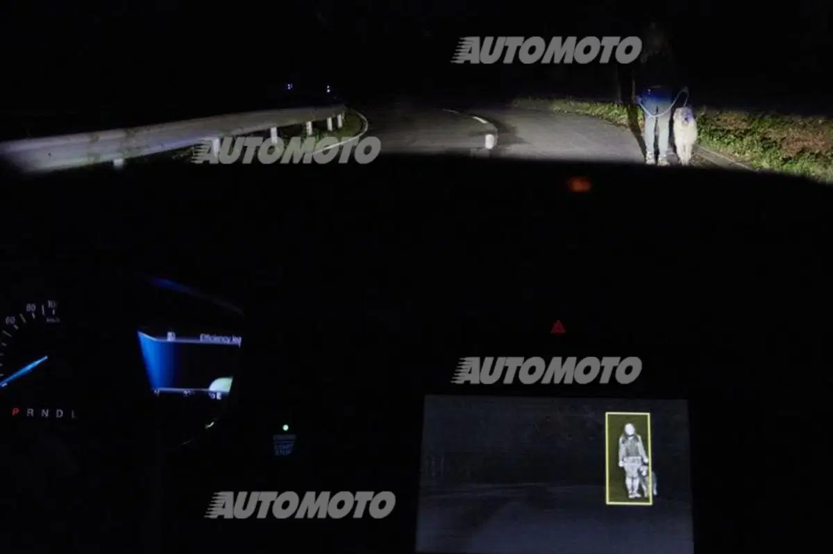 Ford mette il GPS nei fari [VIDEO] (3)