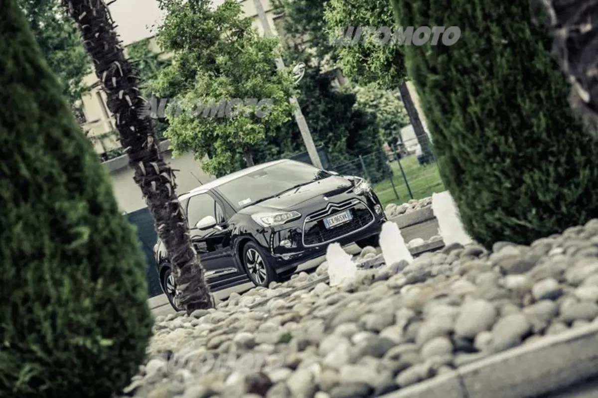 DS3 1.2 Pure Tech 110 cv So Chic [VIDEO] (6)