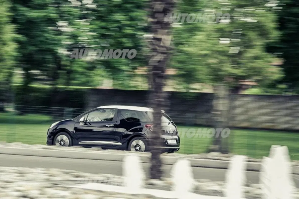 DS3 1.2 Pure Tech 110 cv So Chic [VIDEO] (7)