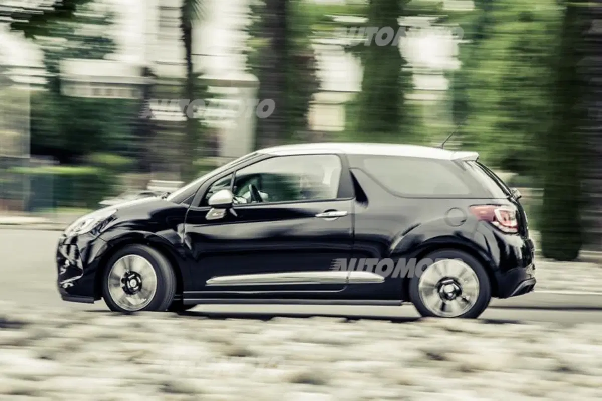 DS3 1.2 Pure Tech 110 cv So Chic [VIDEO] (10)