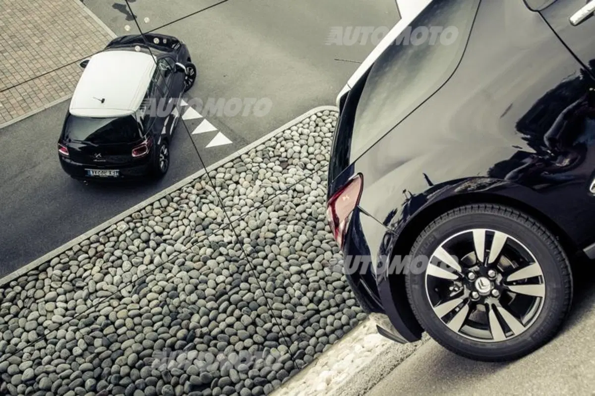 DS3 1.2 Pure Tech 110 cv So Chic [VIDEO] (12)