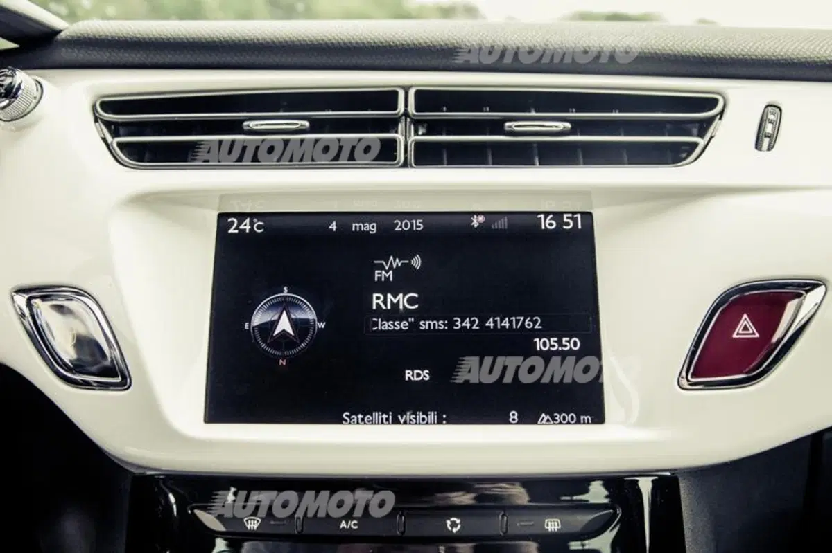DS3 1.2 Pure Tech 110 cv So Chic [VIDEO] (32)