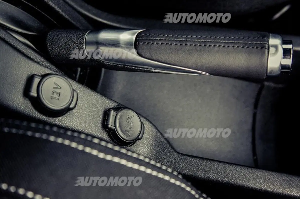 DS3 1.2 Pure Tech 110 cv So Chic [VIDEO] (38)