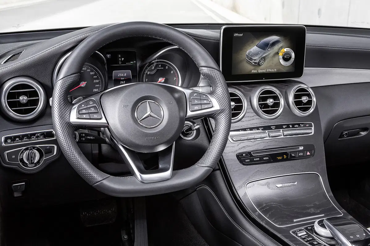 Mercedes GLC (26)