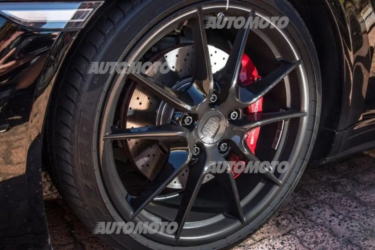 Porsche 911 restyling: i motori saranno tutti turbo, ecco la preview (17)