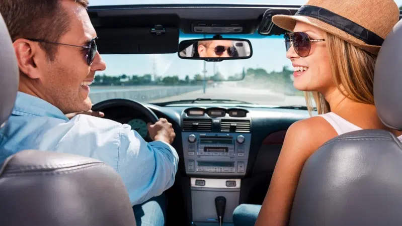 Caldo: 8 regole per prevenire danni all'auto