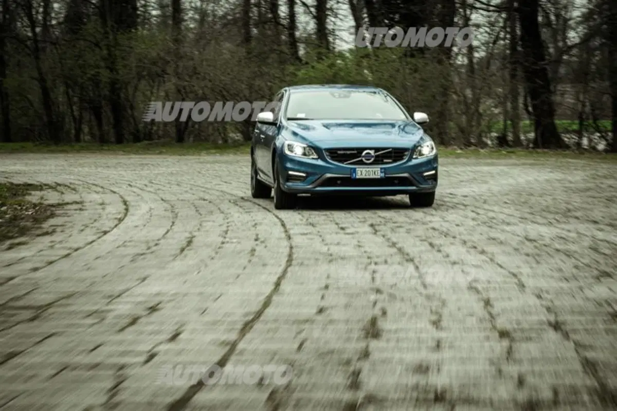 Volvo V60 Diesel Plug-in Hybrid [video] (14)