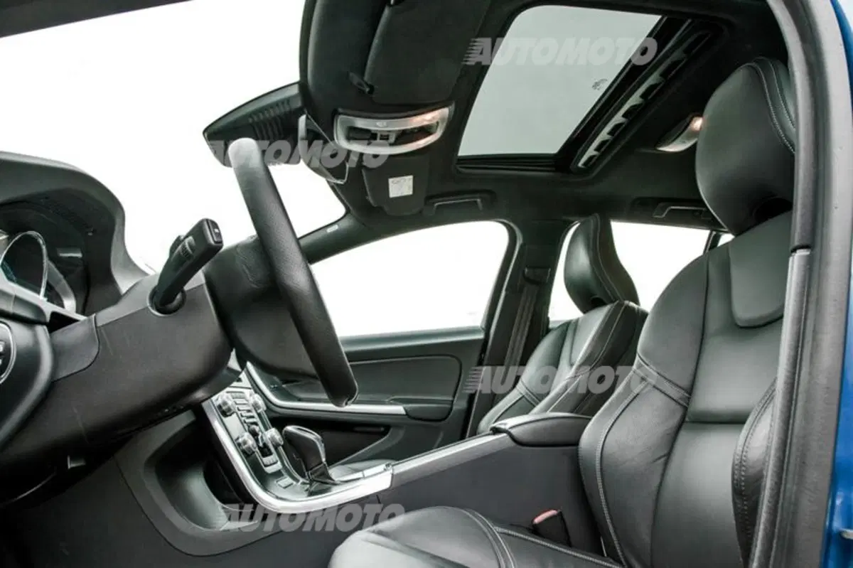 Volvo V60 Diesel Plug-in Hybrid [video] (31)