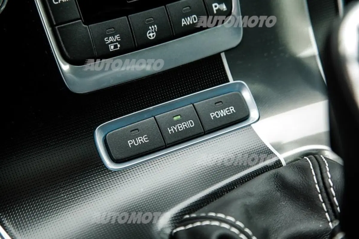 Volvo V60 Diesel Plug-in Hybrid [video] (38)