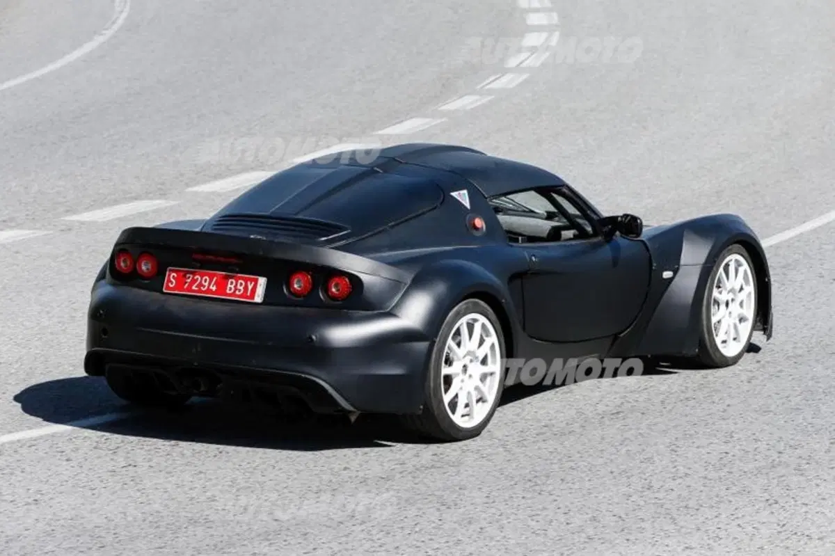Renault-Alpine, ecco il muletto della nuova sportiva (4)