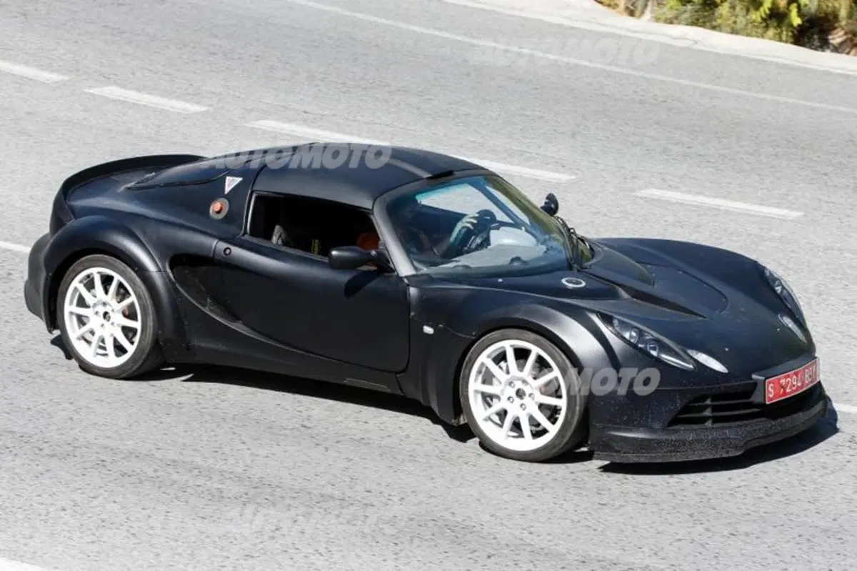 Renault-Alpine, ecco il muletto della nuova sportiva (6)