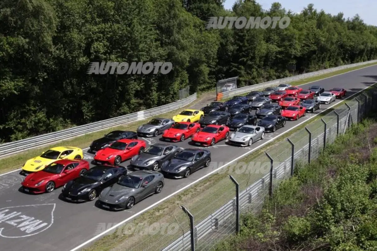 Quaranta Ferrari F12berlinetta si scatenano al Nurburgring [VIDEO] (2)