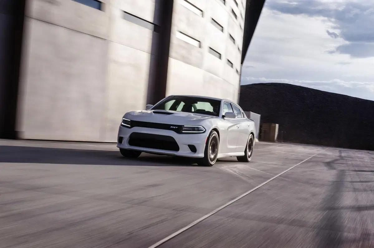 Dodge Charger e Challenger SRT Hellcat: raddoppiata la produzione per il 2016 (14)