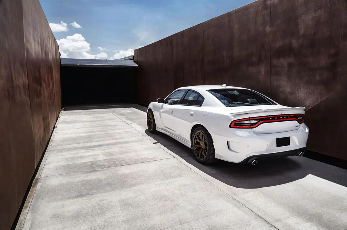 Dodge Charger e Challenger SRT Hellcat: raddoppiata la produzione per il 2016 (34)