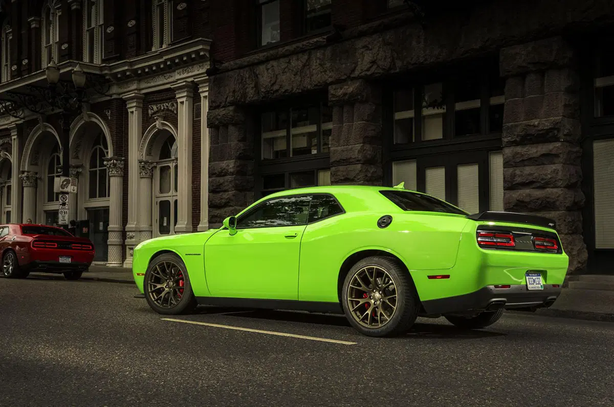 Dodge Charger e Challenger SRT Hellcat: raddoppiata la produzione per il 2016 (51)
