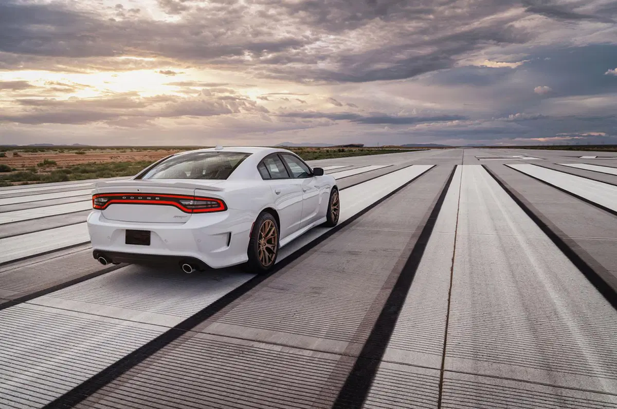 Dodge Charger e Challenger SRT Hellcat: raddoppiata la produzione per il 2016 (55)