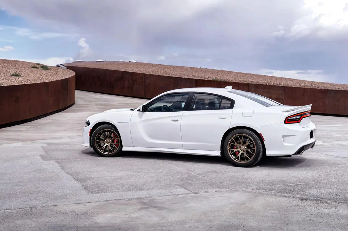 Dodge Charger e Challenger SRT Hellcat: raddoppiata la produzione per il 2016 (78)