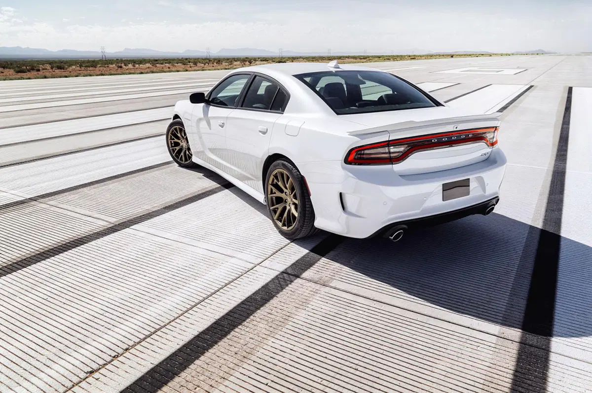 Dodge Charger e Challenger SRT Hellcat: raddoppiata la produzione per il 2016 (94)