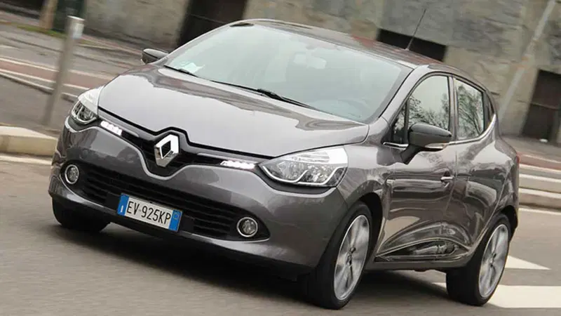 Renault Clio Costume National