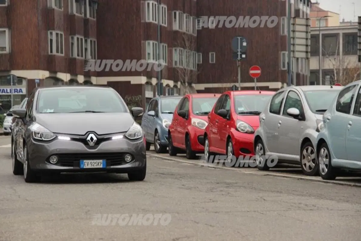 Renault Clio Costume National (4)