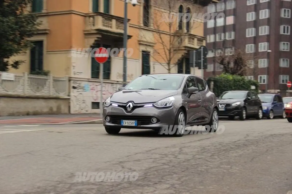 Renault Clio Costume National (5)