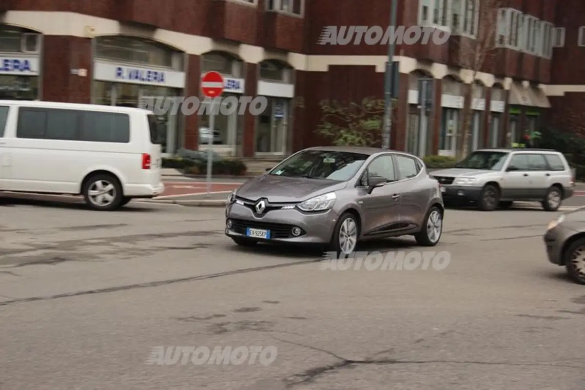 Renault Clio Costume National (7)