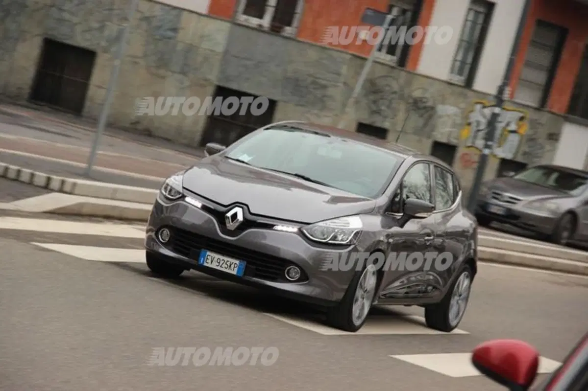 Renault Clio Costume National (21)