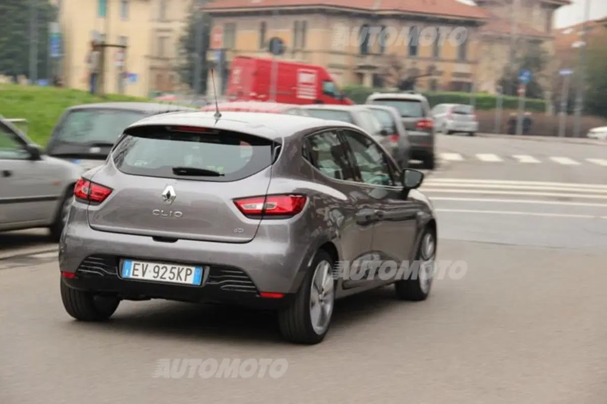 Renault Clio Costume National (26)