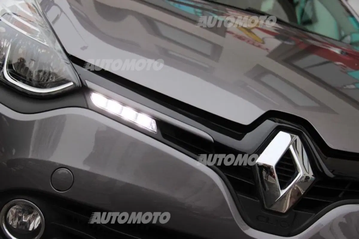 Renault Clio Costume National (33)