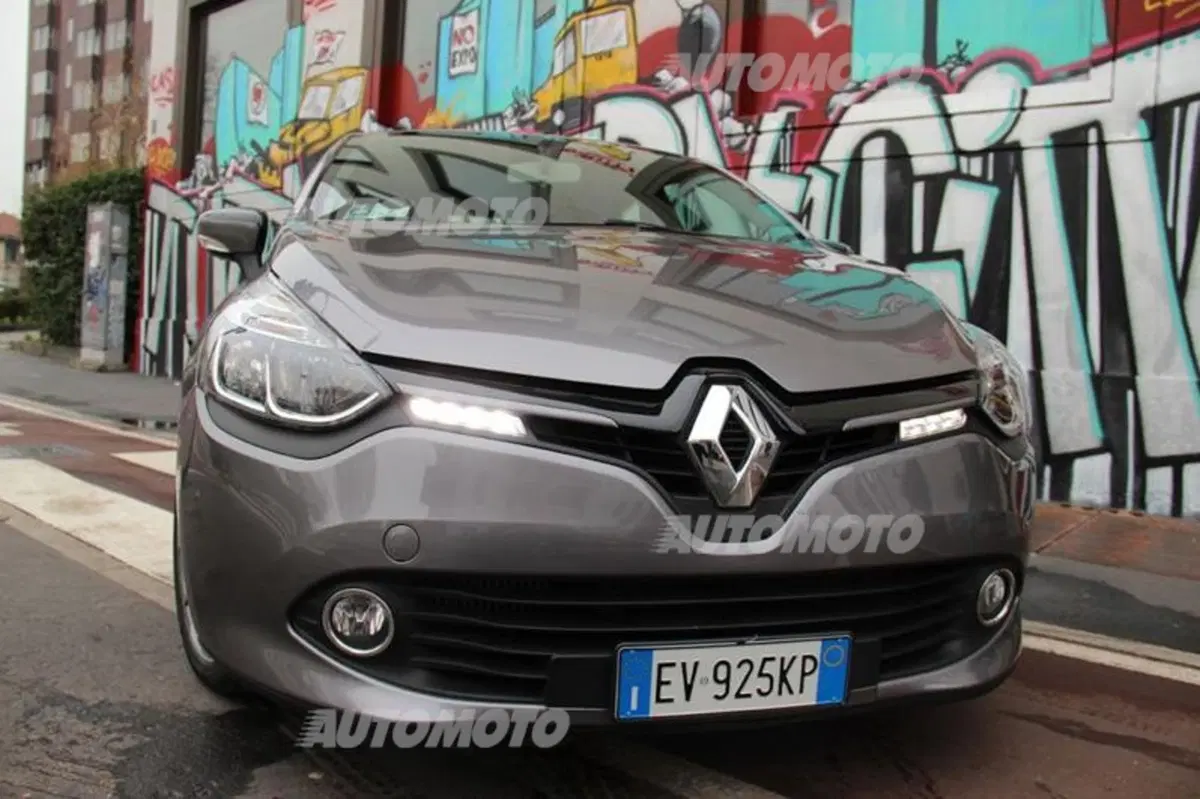Renault Clio Costume National (37)