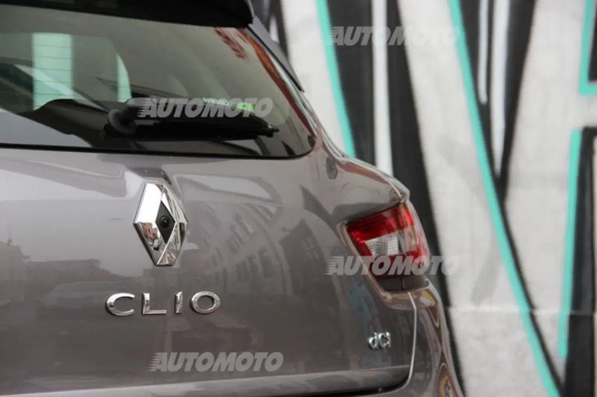 Renault Clio Costume National (43)