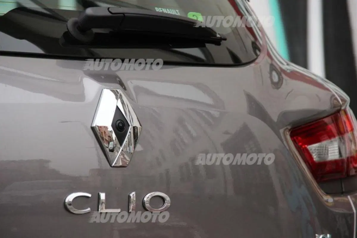Renault Clio Costume National (44)