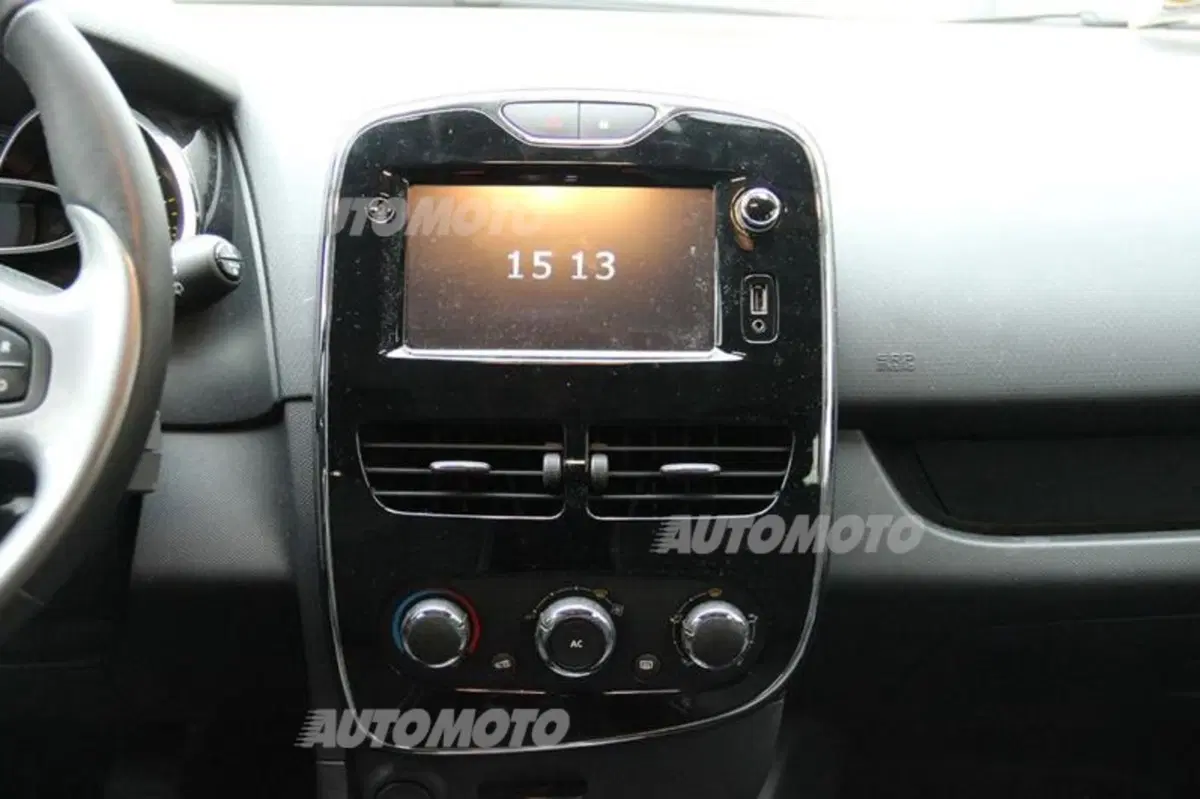Renault Clio Costume National (53)