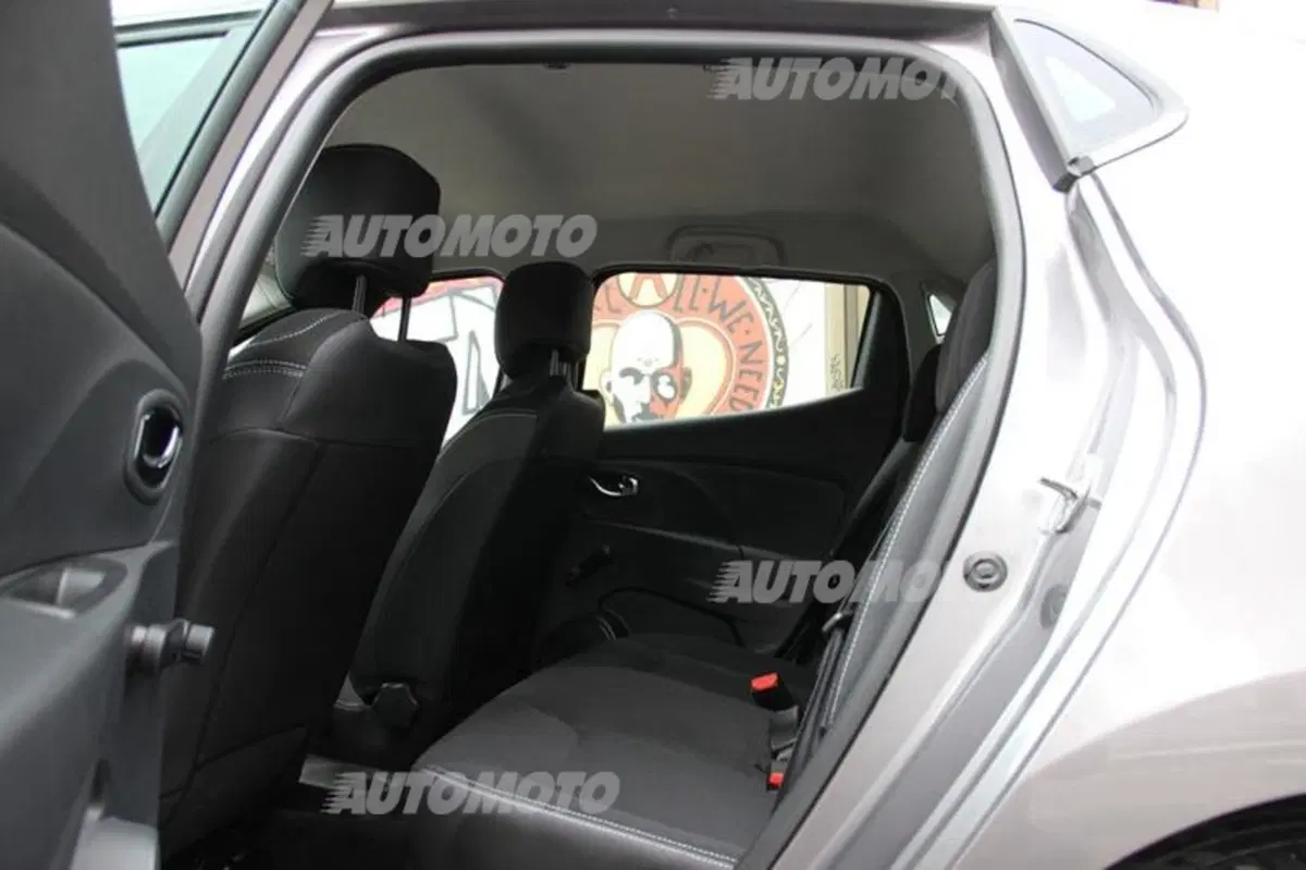 Renault Clio Costume National (60)
