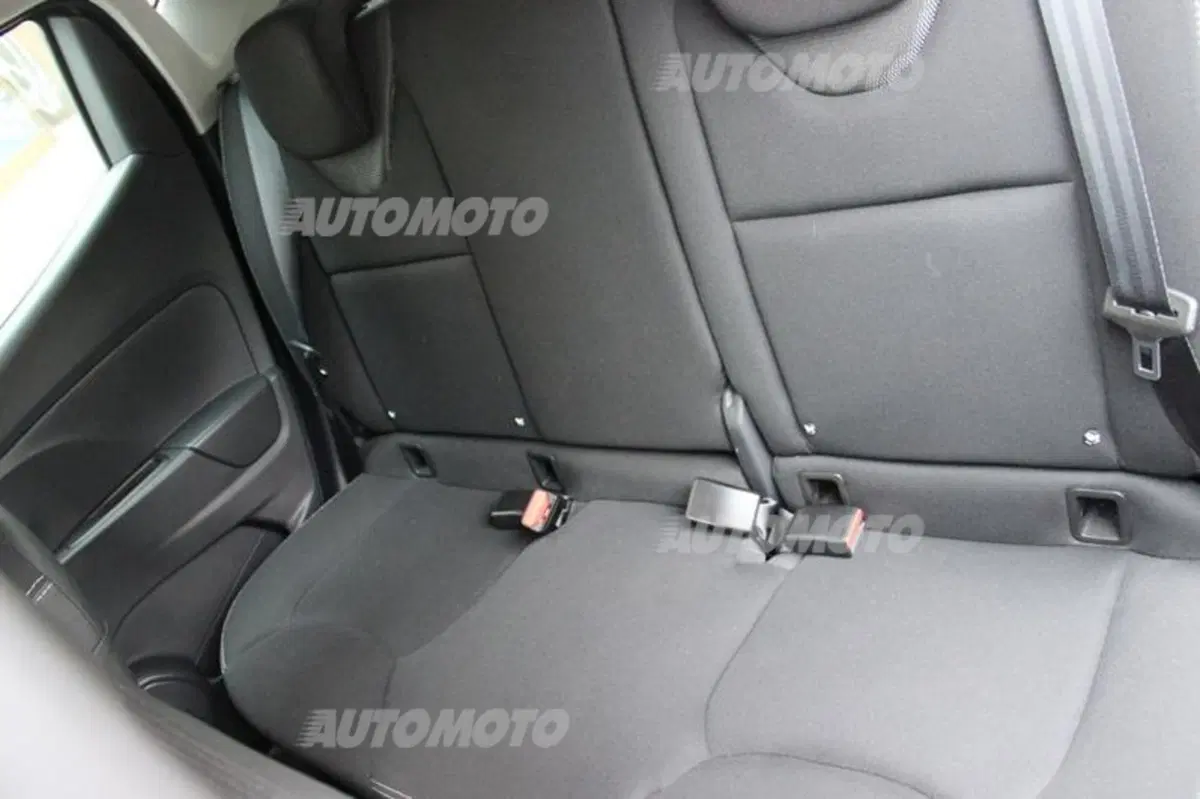Renault Clio Costume National (62)